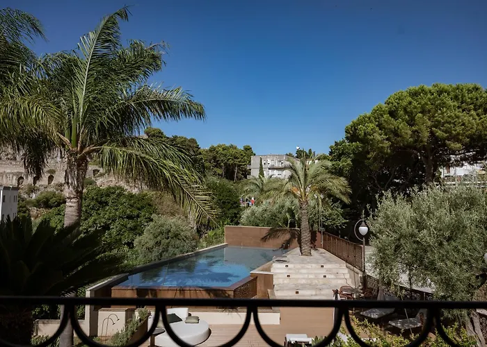 Hotel Con Piscina Villa Dei Melograni Boutique
